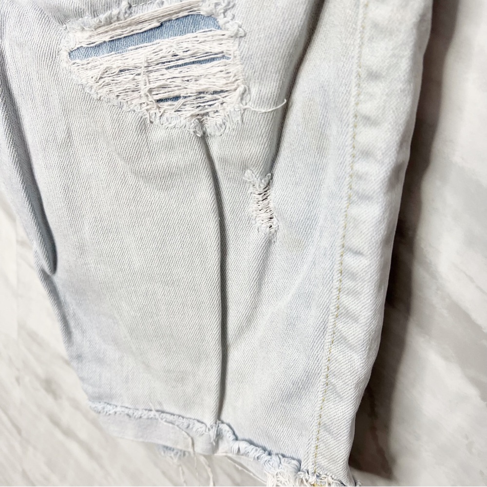 Hollister Skinny Denim Shorts 9’ Size 28 - Picture 2 of 5